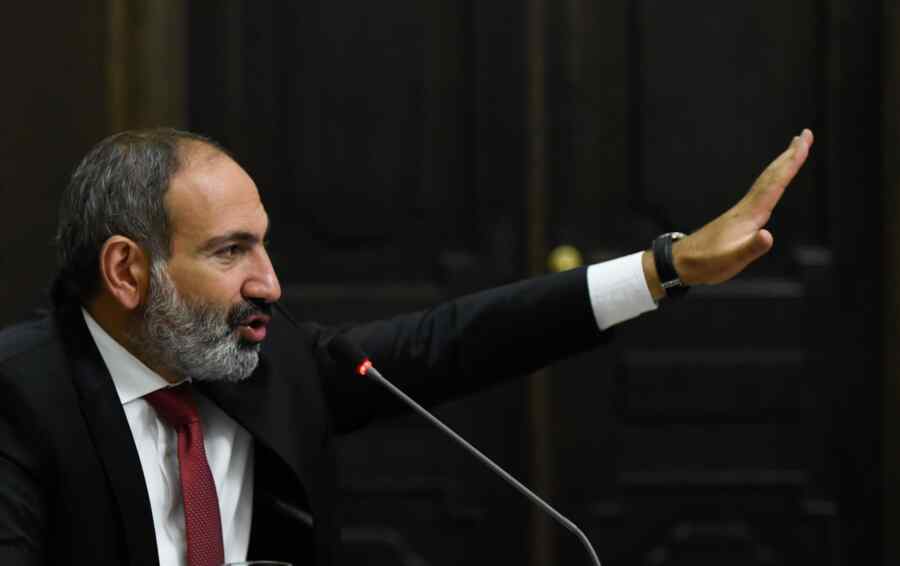 Pashinyan: Jika Armenia Tidak Menyerahkan Empat Desanya, Maka Azerbaijan Akan Melancarkan Perang