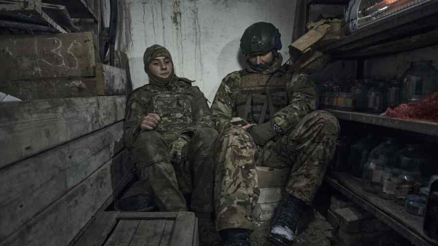 Shoigu: Pasukan Rusia Tidak mengizinkan Angkatan Bersenjata Ukraina Mendapatkan Pijakan Di Sebelah Barat Avdeevka