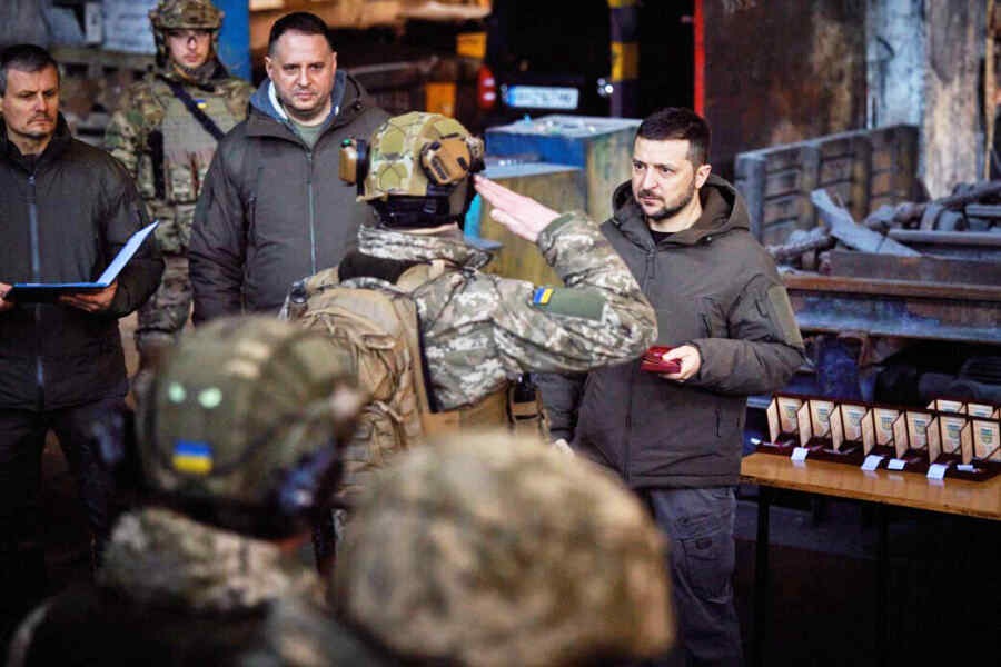 Zelensky Melakukan Pembersihan Di Jajaran Pasukan Ukraina Karena Kekhawatiran Akan Terjadi Kerusuhan