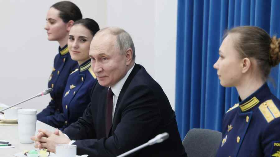 Putin Menceritakan Bagaimana Dia Menjaga Dirinya Tetap Bugar