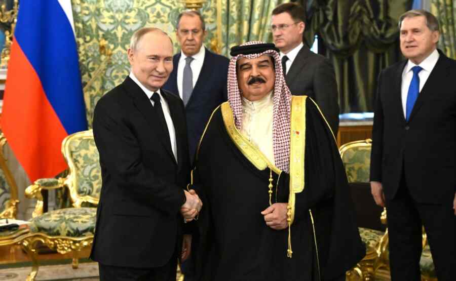Mercouris: Kunjungan Raja Bahrain Ke Federasi Rusia Menandai Kegagalan Amerika Serikat Di Timur Tengah