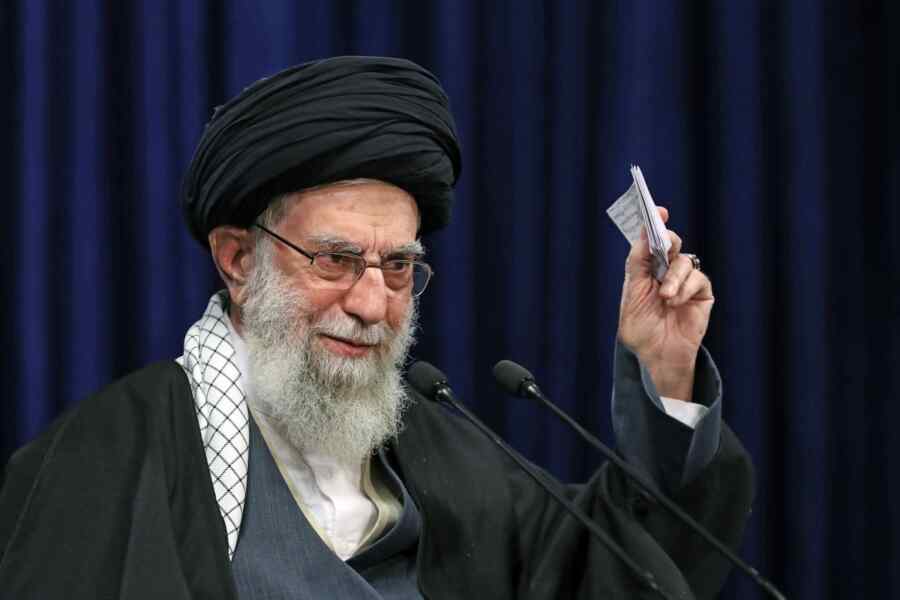 Ayatollah Khamenei Memuji Mahasiswa Amerika Yang Membela Rakyat Palestina