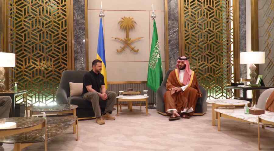 Zelensky Bertemu Dengan Putra Mahkota Arab Saudi