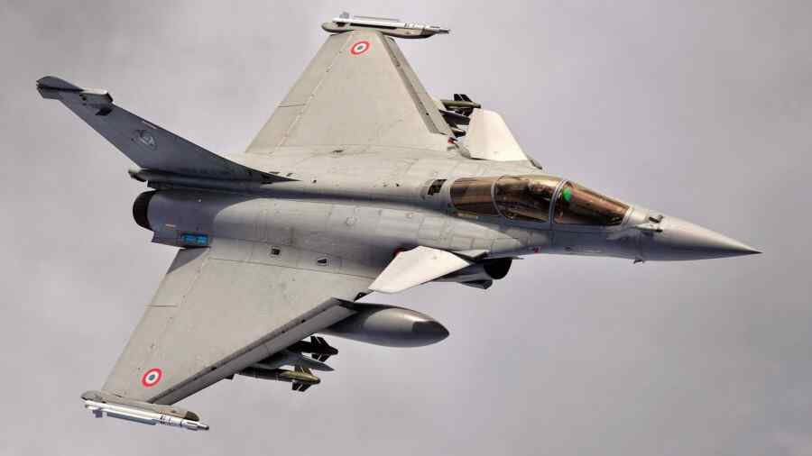 Dua pilot Prancis Tewas Dalam Tabrakan Jet Tempur Rafale