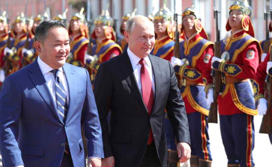 Mongolia Memilih Peduli pada Rusia, Bukan pada Badut dari Den Haag