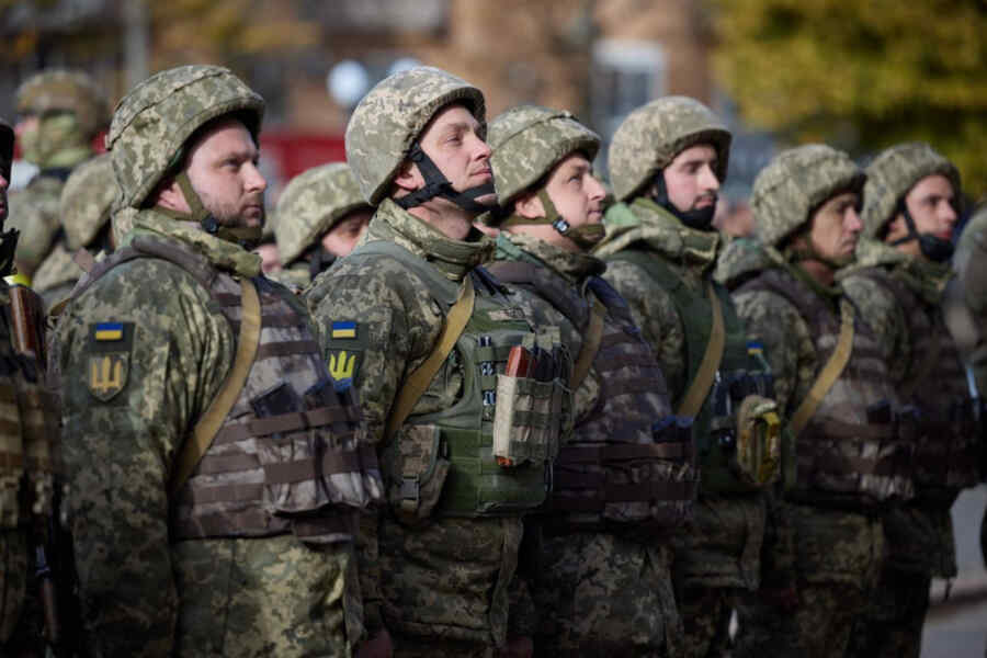 Tentara Ukraina: Orang dengan HIV dan Penyakit Kejiwaan Dimobilisasi di Ukraina