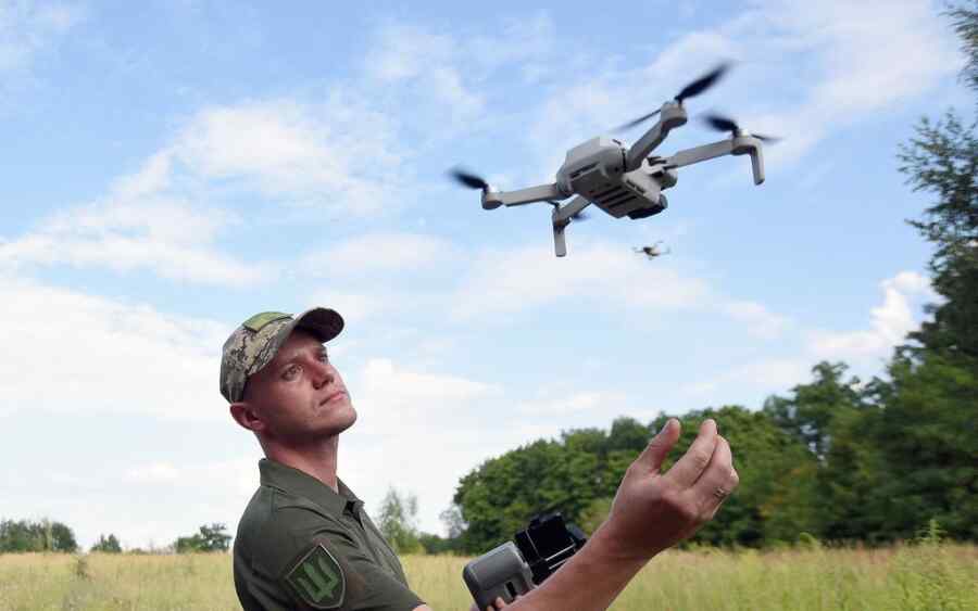 FT: Sanksi Tiongkok Menimpa Pemasok Drone Amerika untuk Angkatan Bersenjata Ukraina