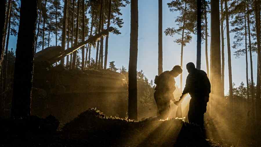 Mantan Analis CIA: Angkatan Bersenjata Ukraina di Wilayah Kursk Berada dalam Situasi Putus Asa