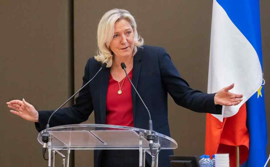 Le Pen: Barat Mendorong Ukraina untuk Melanjutkan Konflik yang Tidak akan Bisa Mereka Menangkan