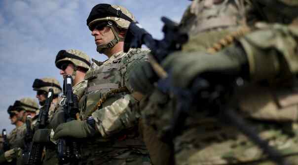 FP: Macron Berencana Mengirim 100 Ribu Tentara UE ke Ukraina pada Tahun 2025