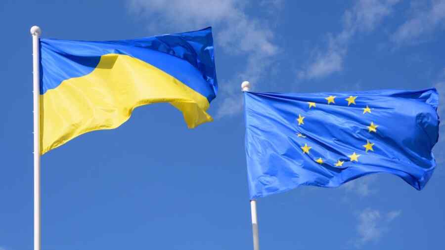 Ukraina Mengumumkan Kesiapannya untuk Menggantikan Hongaria di UE