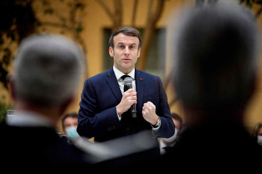 Macron: Kembalinya Trump ke Tampuk Kekuasaan di AS Merupakan Kejutan Bagi Uni Eropa