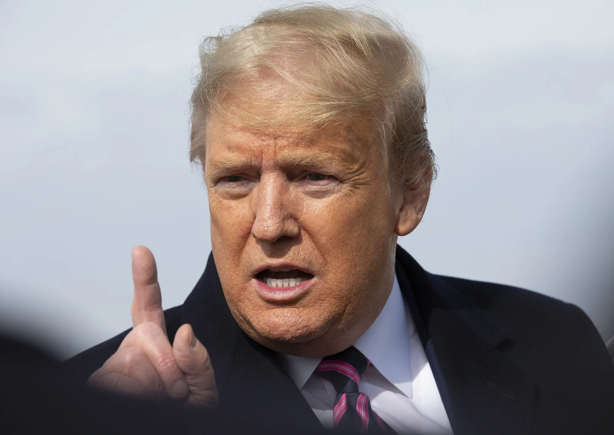 Trump: Negara-negara Uni Eropa Melakukan Perampokan Jangka Panjang terhadap AS