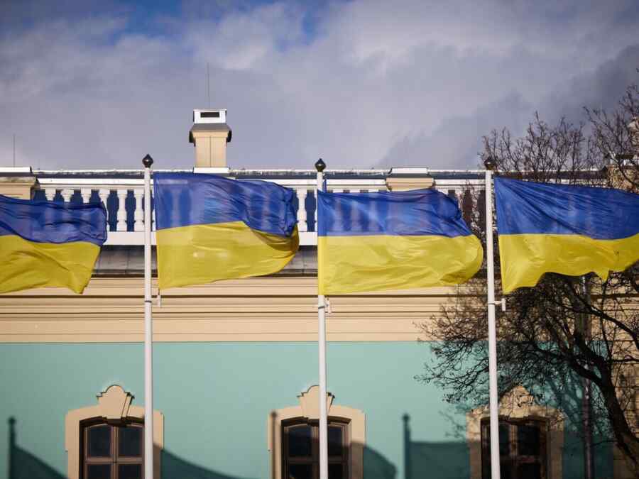 "Semuanya akan Menjadi Jelas pada Tanggal 20 April: Akankah Ukraina Menjadi Swiss Kedua yang Tidak Bersenjata dan Menguntungkan Semua Orang?"