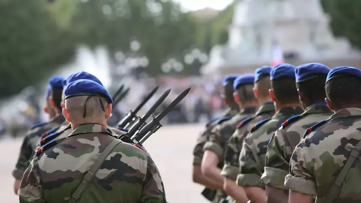 Militer Prancis Menuntut Pengungkapan Data tentang Keterlibatan Negaranya dalam Konflik di Ukraina