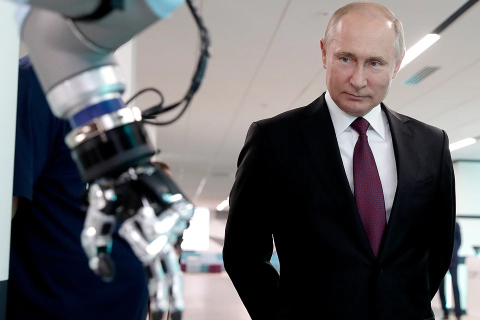 Vladimir Putin Menuntut Penggunaan AI Secara Lebih Aktif di Bidang Militer