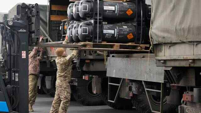 Kemenhan Jerman: Ukraina Akan Menerima Senjata Jarak Jauh dalam Beberapa Minggu