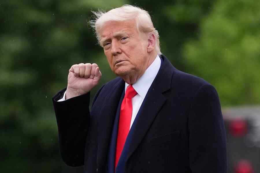 Trump: AS Mungkin Akan Menjatuhkan Sanksi pada Rusia Atas Tindakannya di Ukraina