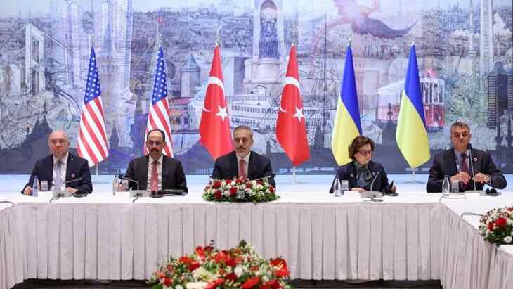 TASS: Delegasi Rusia dan Ukraina Belum Memutuskan Apakah Negosiasi akan Dilanjutkan