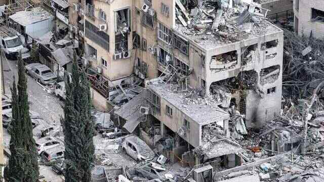 Serangan Rudal Iran Lumpuhkan Tel Aviv, Warga Mengungsi