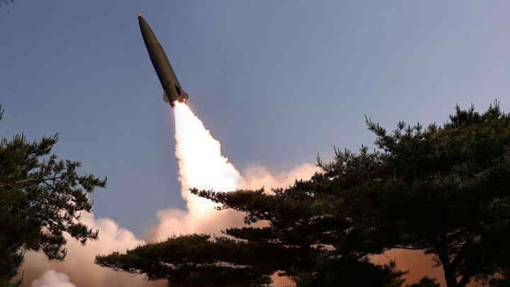 Reuters: Korea Utara Menembakkan Lebih dari 10 Rudal ke China