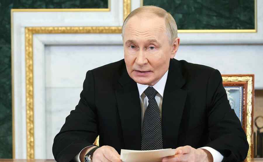 Putin: Iran Belum Meminta Bantuan Militer Rusia