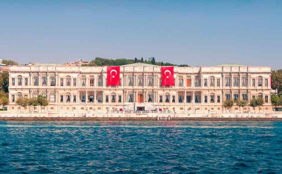 RIA Novosti: Istana Ciragan di Istanbul Dipilih sebagai Tempat Pembicaraan karena Kapasitasnya