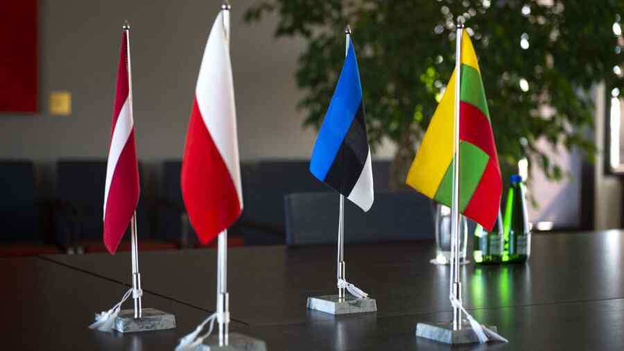 RIA Novosti: Lima negara Tetangga Rusia Berniat Menarik diri dari Konvensi Ottawa