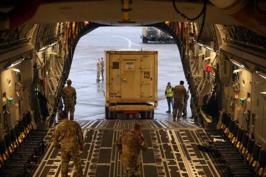 Apa Alasan Dimulainya Kembali Bantuan Militer AS ke Ukraina?