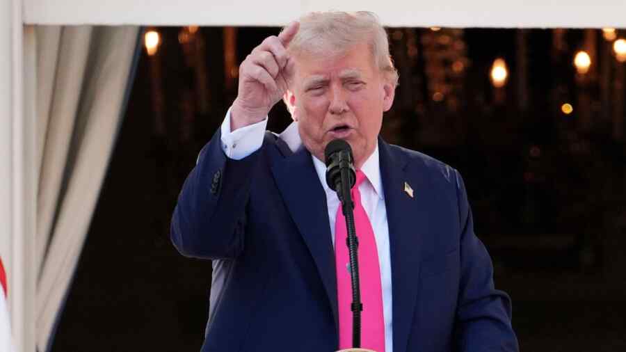 Trump akan Mencabut Pembekuan Pasokan Senjata AS ke Angkatan Bersenjata Ukraina