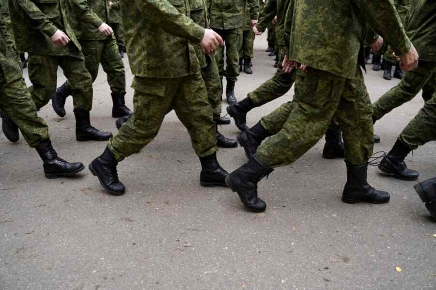 Putin Menyetujui Dekrit Baru Tentang Warga Negara Asing yang Bertugas di Tentara Rusia