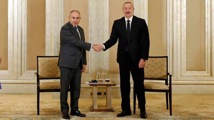 Apakah Mereka akan Membakar Perbatasan Rusia?