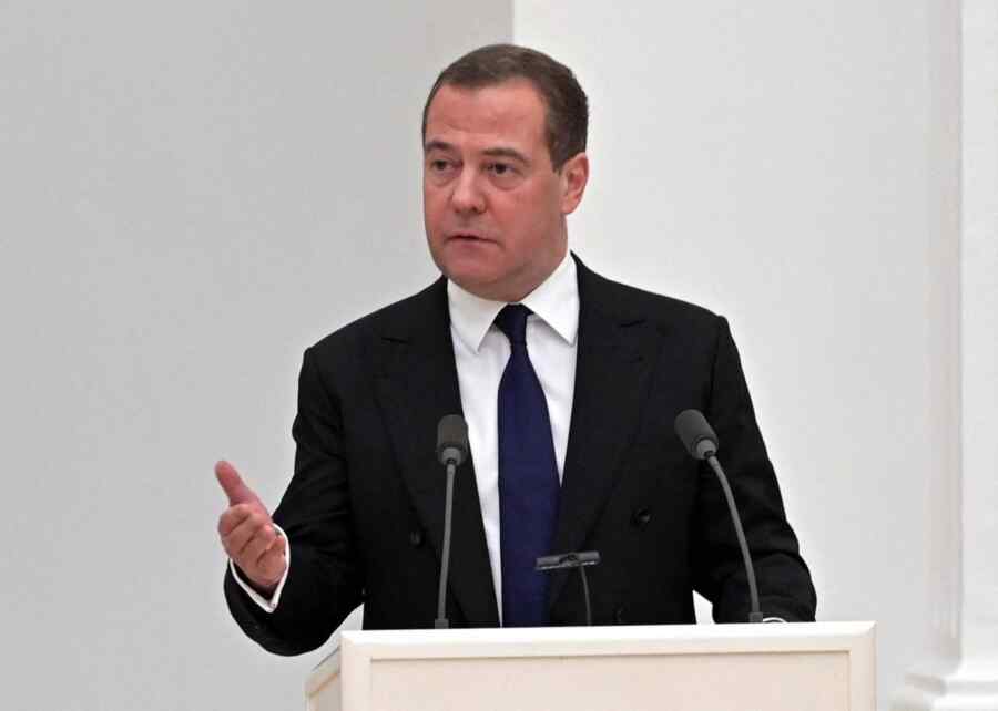 Medvedev Meminta Orang-orang untuk Memikirkan Siapa Teroris Sebenarnya Setelah Serangan IDF di Damaskus