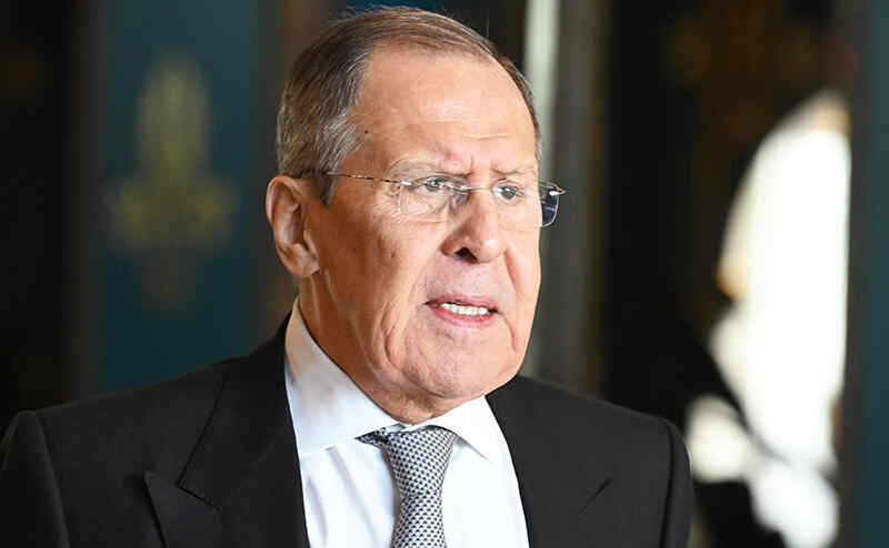 Lavrov: Putin akan Bertemu dengan Zelensky jika Semua Masalah Terselesaikan