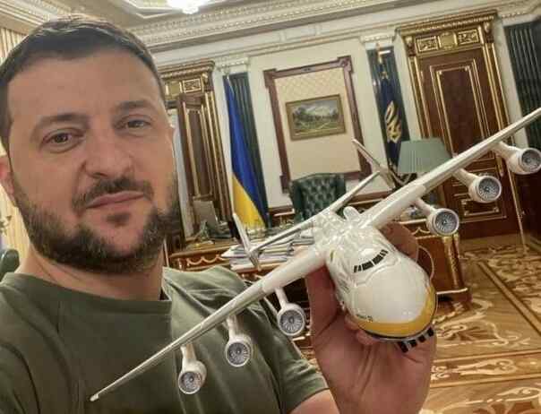 Davis: Washington Mungkin Izinkan Zelensky Tiba di Alaska Secara Diam-diam