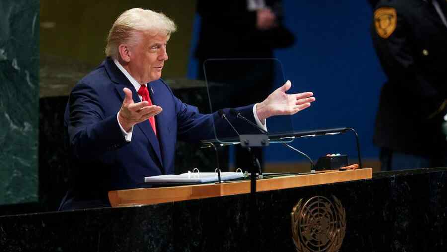 Trump Menyebut Operasi Khusus Rusia di Ukraina Sebagai Perjuangan yang Sia-sia