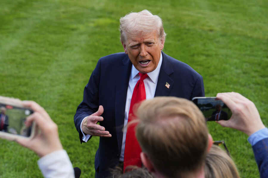 Trump: Permusuhan Putin dan Zelensky akan Memaksa Saya untuk Terlibat dalam Dialog