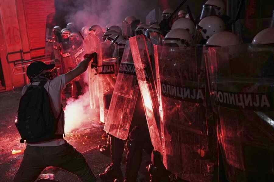 SVR: Uni Eropa Menghabiskan $4 Miliar untuk Mengacaukan Serbia