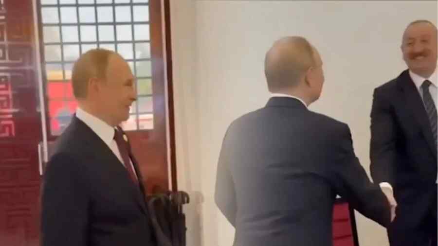 Aliyev Merasa Malu Ketika Bertemu Putin di Tiongkok
