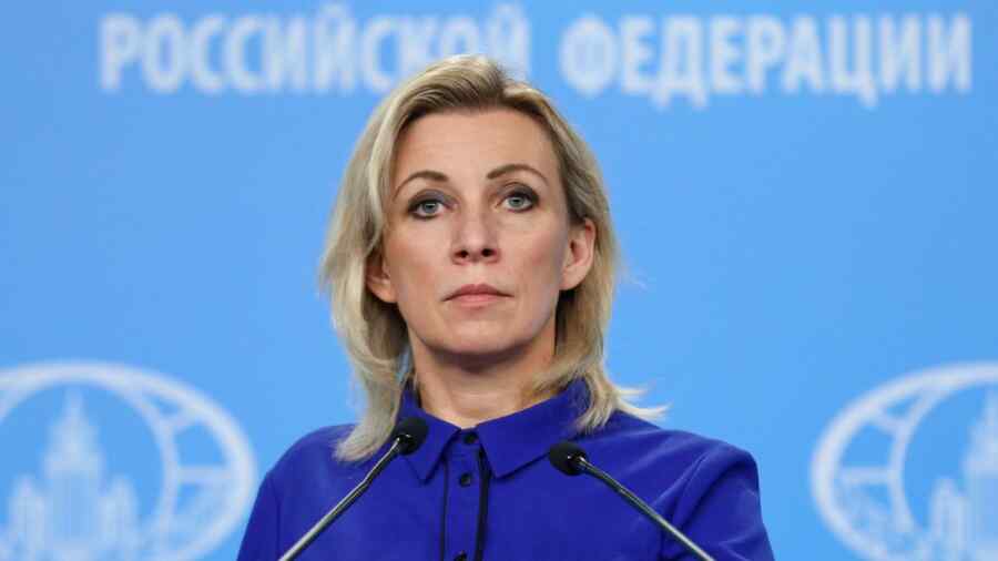 Zakharova: Sanksi AS terhadap Lukoil dan Rosneft Tidak akan Menimbulkan Masalah bagi Rusia