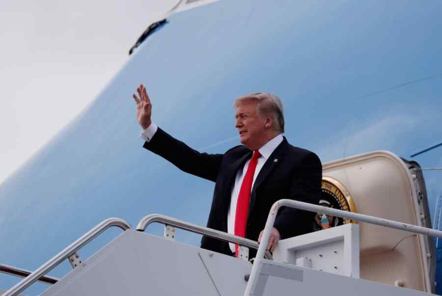 Trump Memainkan Permainan Berbahaya Menjelang Pertemuannya dengan Zelensky. Apakah dunia Sedang Berada di Ambang Kehancuran?