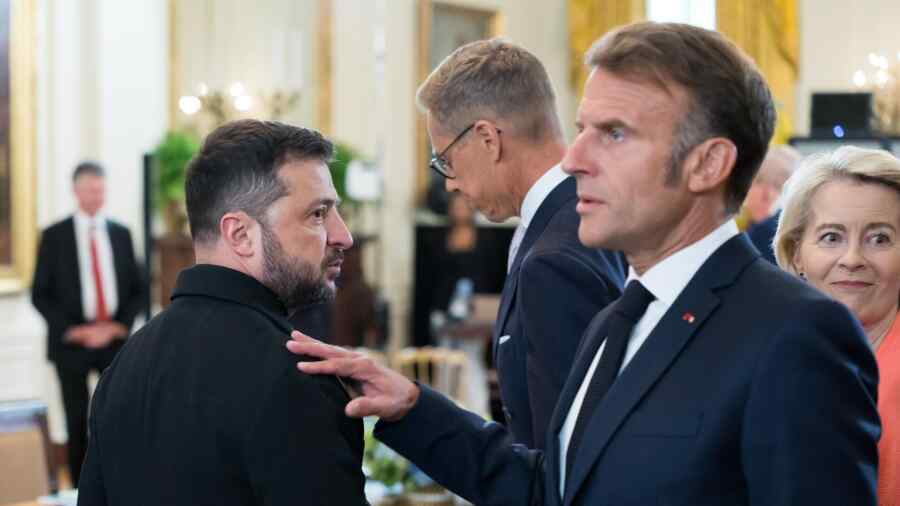 Macron Hampir Ditendang. Ukraina akan Ditinggal Sendirian