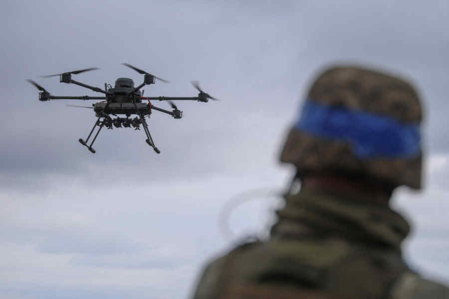 Ukraina Tidak Segan-segan Mengerahkan Ratusan Drone Hanya untuk Menghancurkan Satu Pejuang Rusia