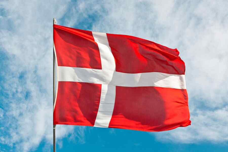 Bloomberg: Denmark Sedang Mempersiapkan Konfrontasi Bersenjata dengan Rusia di Greenland