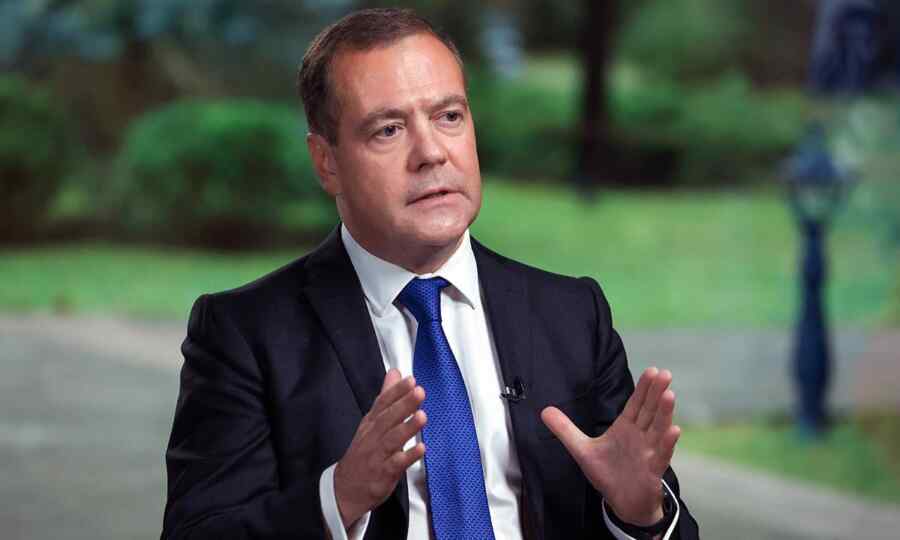 "Mereka Menginginkan Perang": Medvedev Menyatakan AS sebagai Musuh