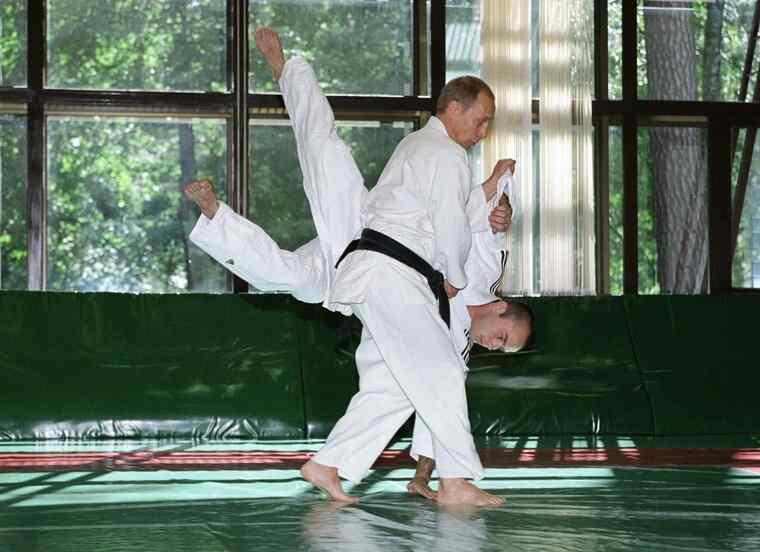 Cara Putin Tetap Bugar: Rahasia Presiden agar Awet Muda dan Sehat