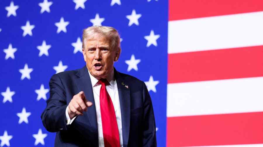 Trump Salah Bicara. Pemimpin AS Membuat Bingung Semua Orang. Dokter Mulai Membicarakan Penyakitnya