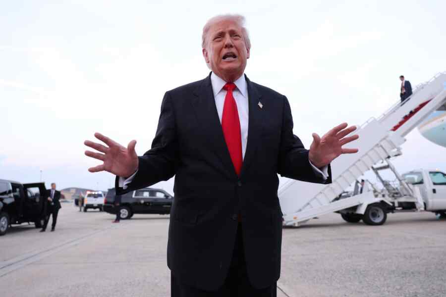Trump: AS Tidak Lagi Mendanai Ukraina