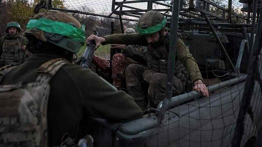 Telegraph: Tentara Ukraina Kehilangan Anggota Tubuh karena Penggunaan Standar Medis AS