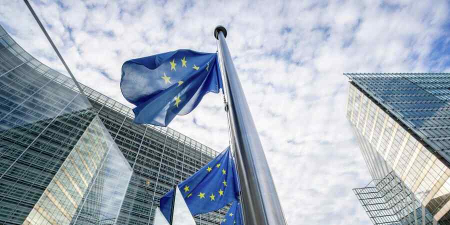 Parlemen Eropa Mengadopsi Resolusi untuk Tidak Pernah Mengakui Krimea dan Donbass sebagai Wilayah Rusia